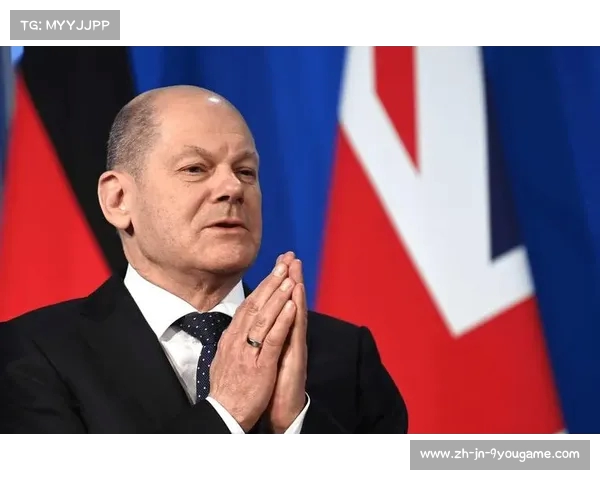 英超球员佩戴乌克兰国旗色袖标纪念俄乌冲突一周年活动启动 英超球员佩戴乌克兰国旗色袖标纪念俄乌冲突一周年活动启动